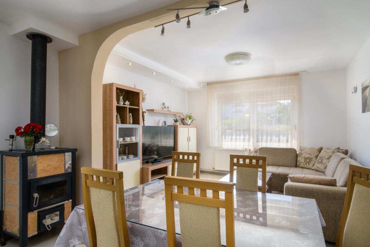 Apartments Tonka Трогир Екстериор снимка