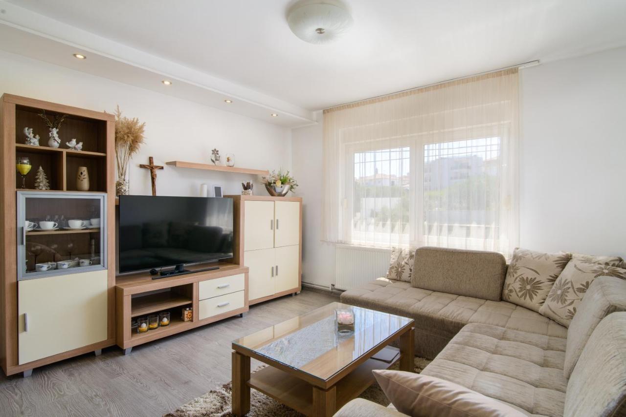 Apartments Tonka Трогир Екстериор снимка
