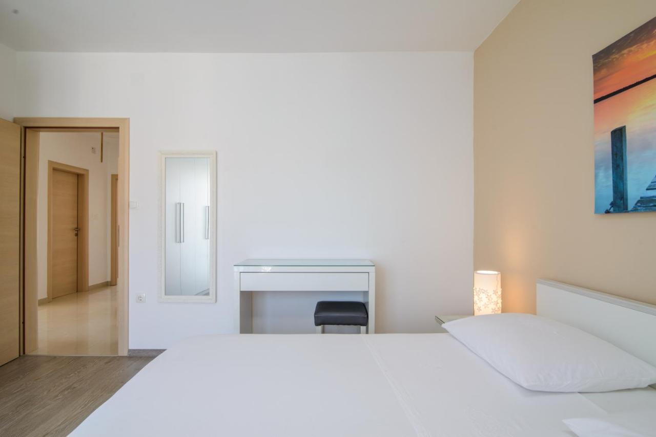 Apartments Tonka Трогир Екстериор снимка
