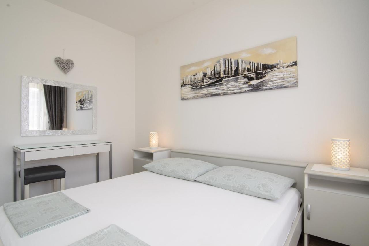 Apartments Tonka Трогир Екстериор снимка