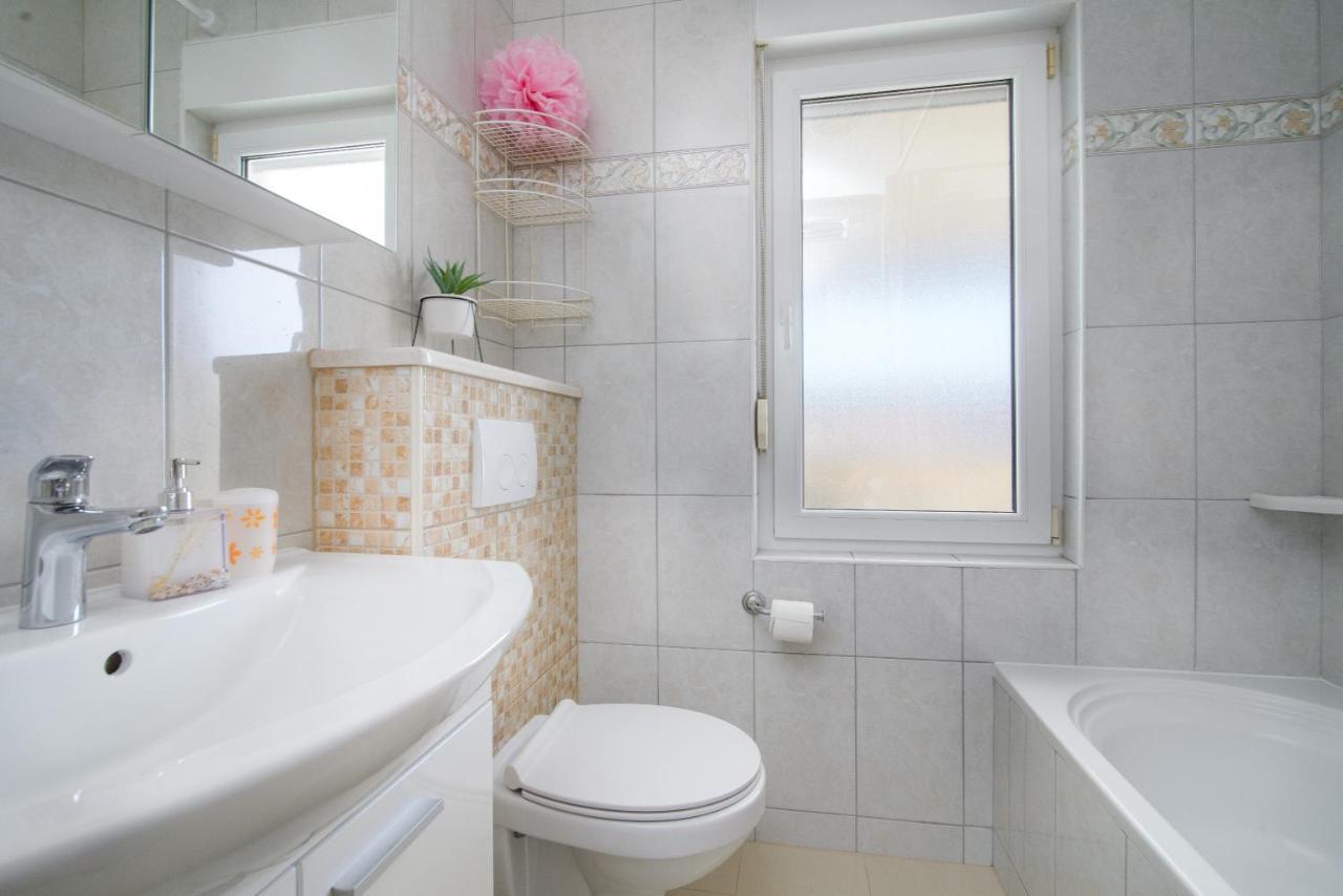 Apartments Tonka Трогир Екстериор снимка
