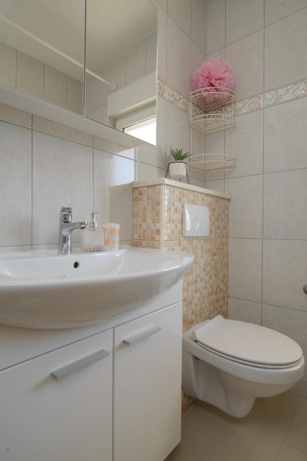 Apartments Tonka Трогир Екстериор снимка